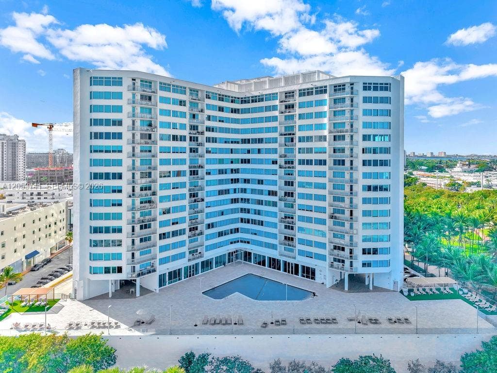 7135 Collins Ave # 435, Miami Beach FL 33141