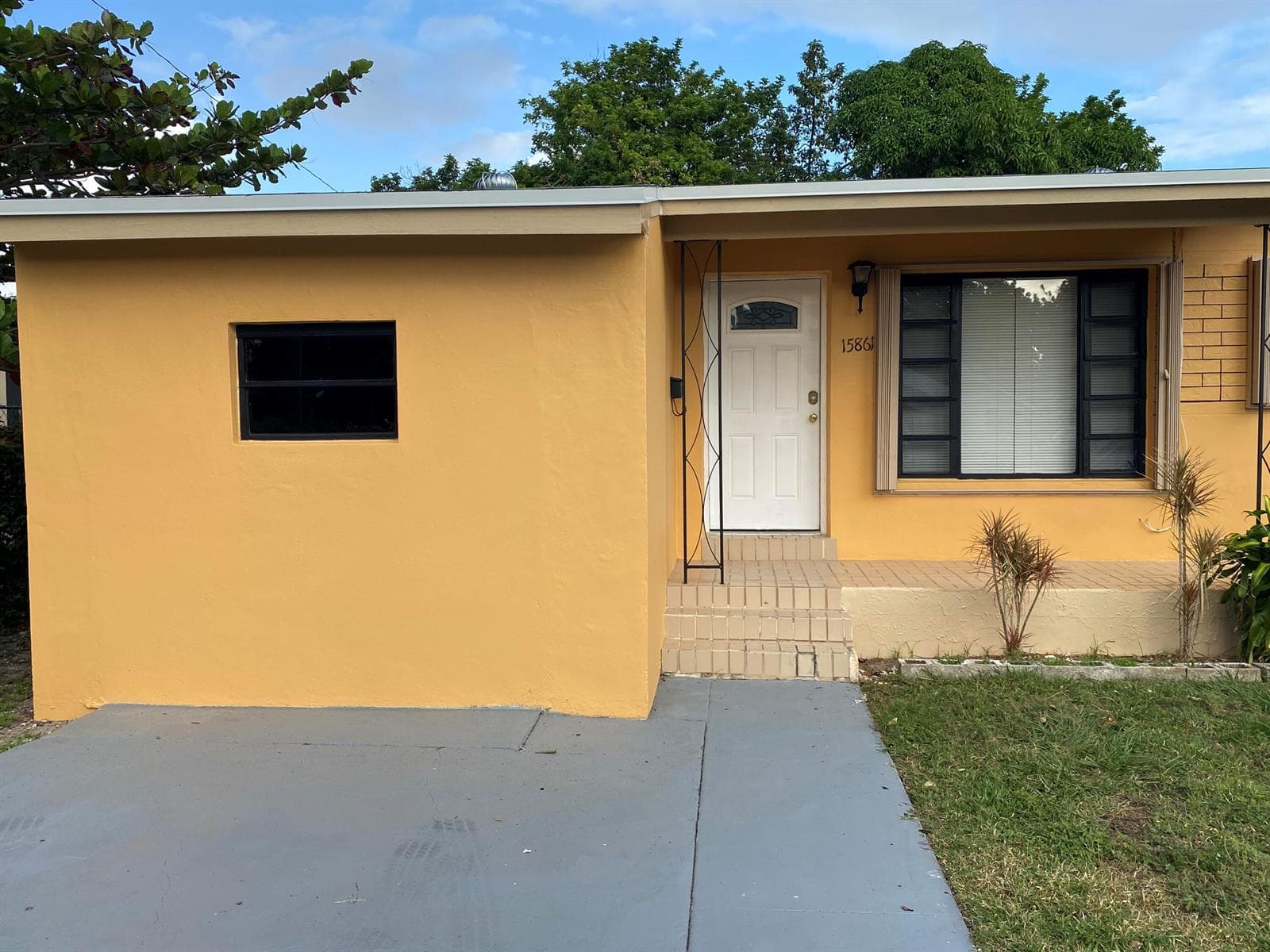 15861 NE 14TH Court, North Miami Beach FL 33162