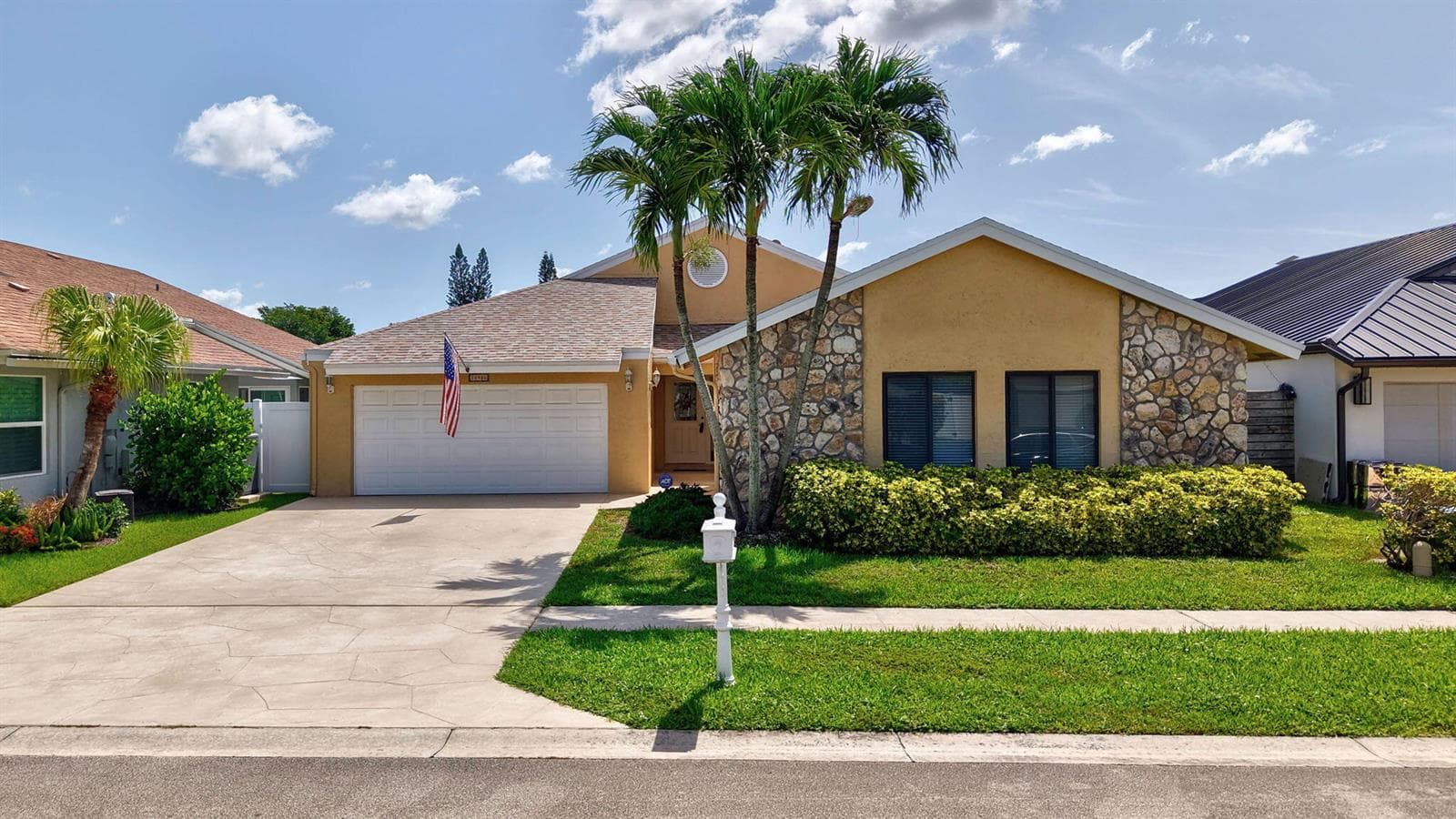 20986 Rustlewood Avenue, Boca Raton FL 33428 photo 2