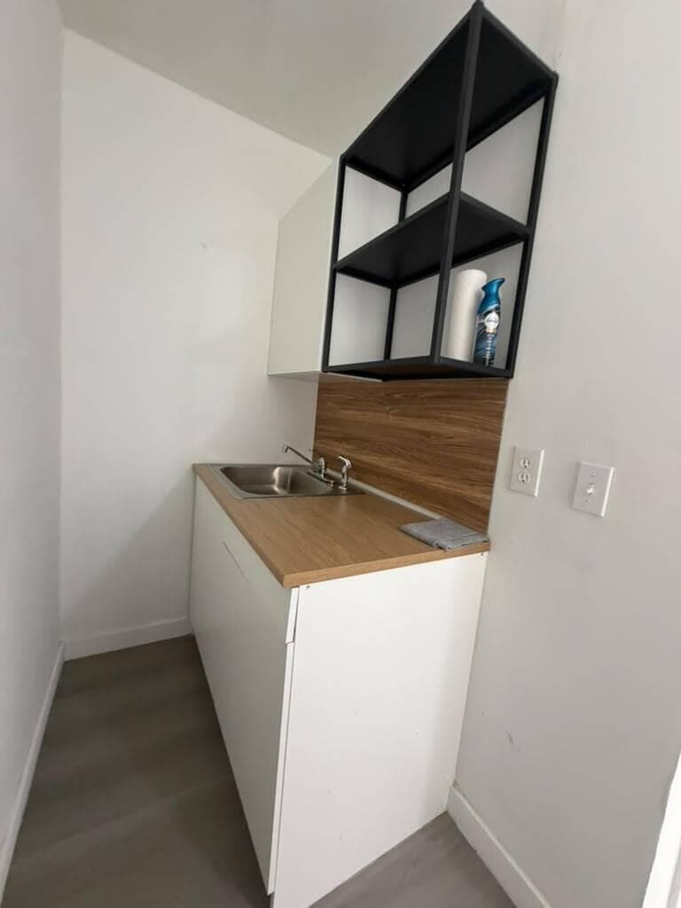 2137 NW 1st Terrace # #R, Miami, FL 33125 photo 4