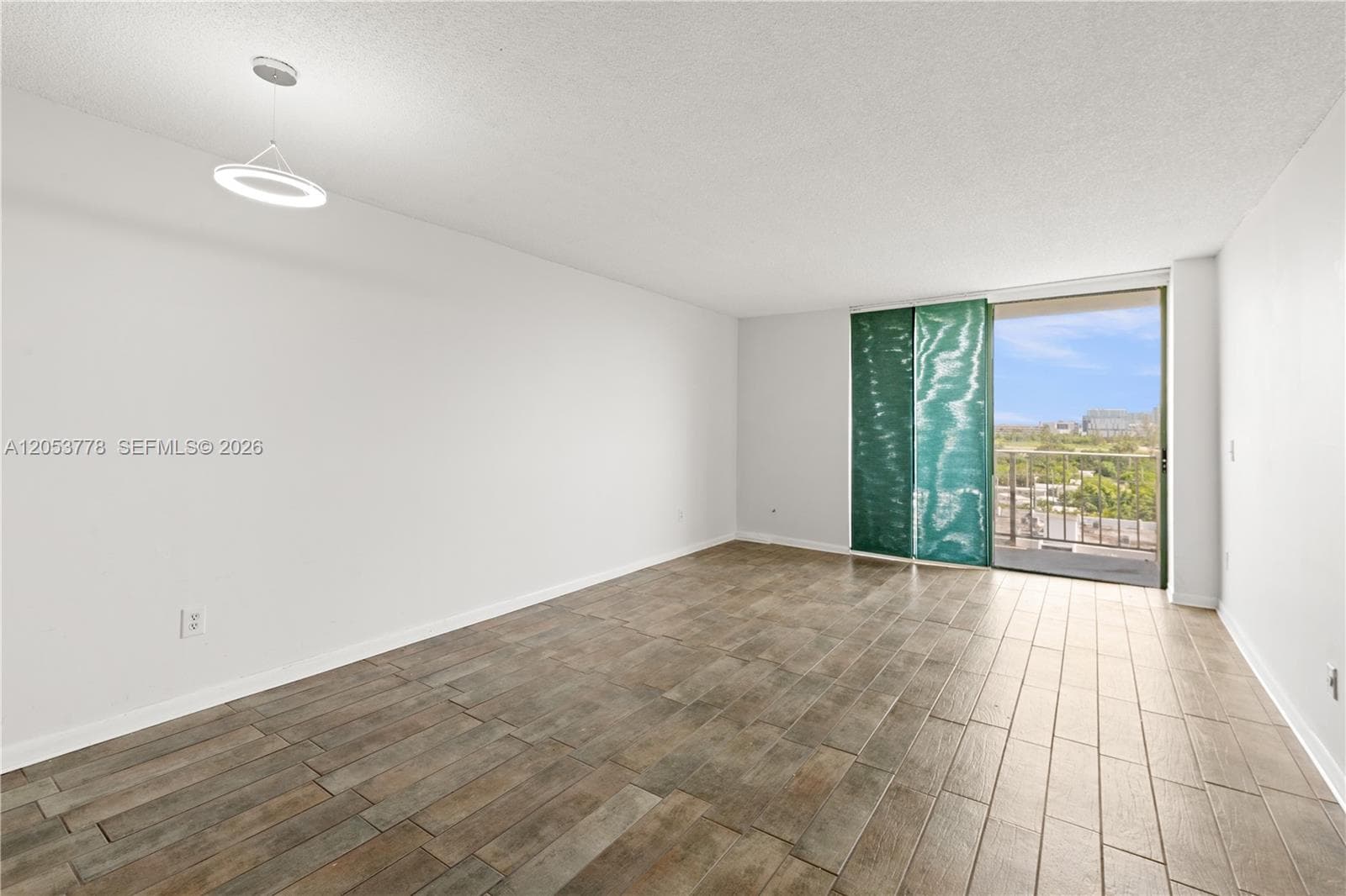 2350 NE 135th St # 812, North Miami FL 33181 photo 4