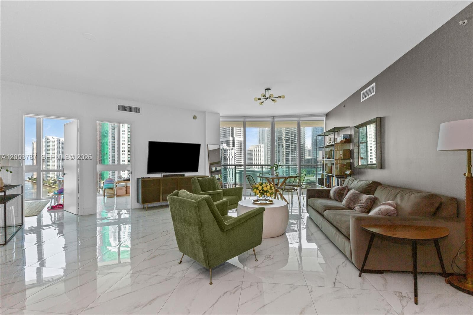 350 S Miami Ave # 2102, Miami FL 33130 photo 5