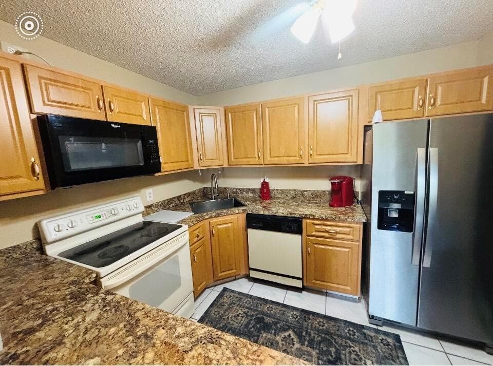 101 LAKE PINE Circle # 2, FL 33463 photo 2