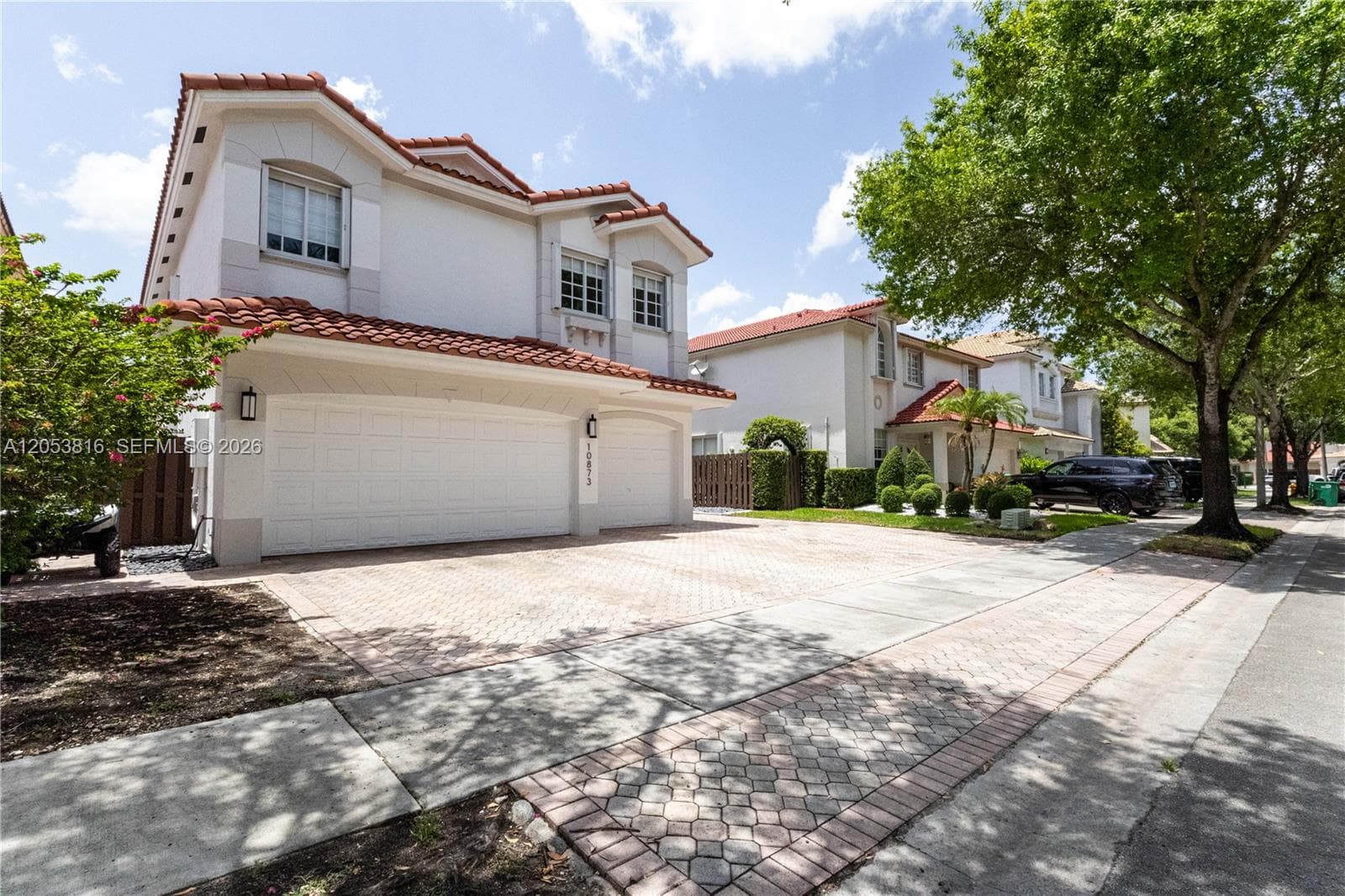 10873 NW 71st St, Doral FL 33178