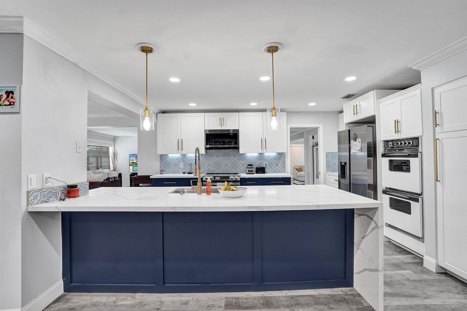 1852 NW 82ND Avenue, Coral Springs FL 33071 photo 2