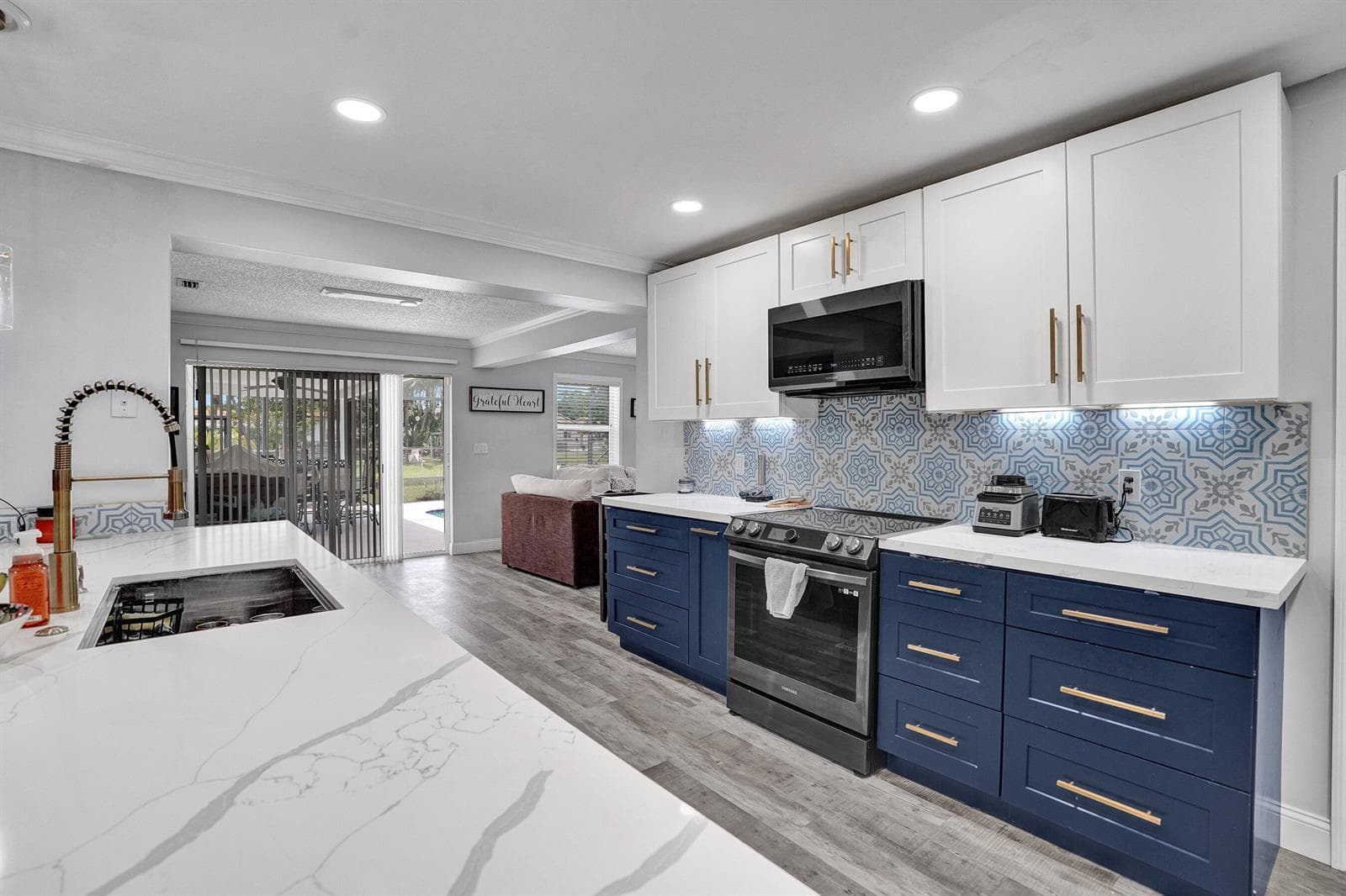 1852 NW 82ND Avenue, Coral Springs FL 33071 photo 4