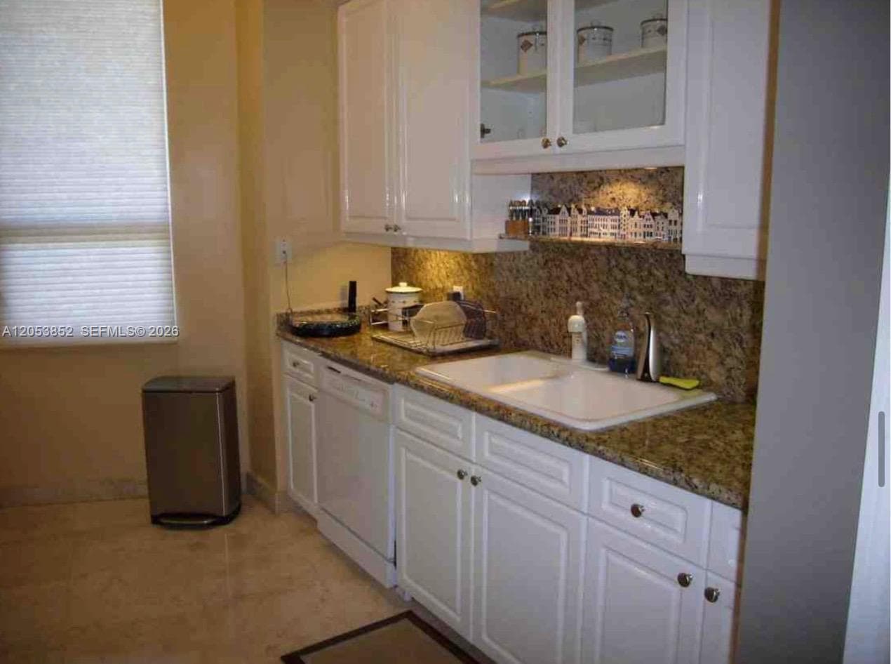 808 Brickell Key Dr # 606, Miami FL 33131 photo 4