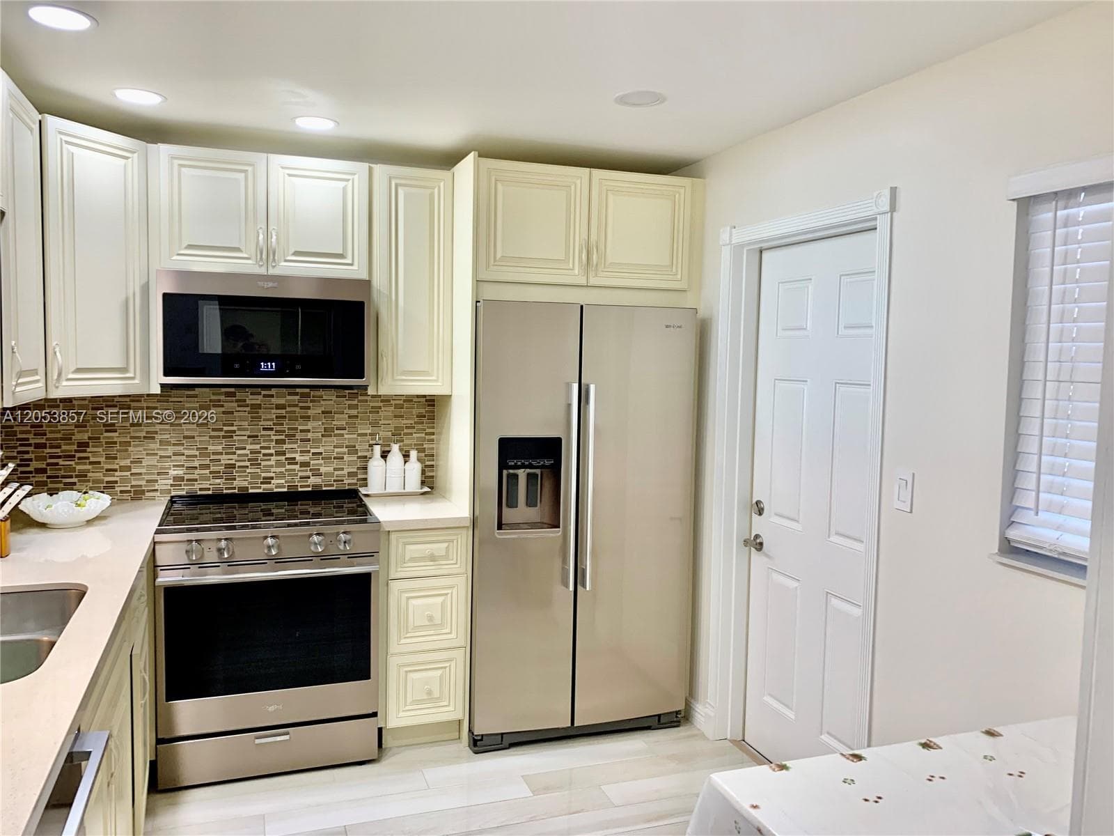 619 NE 14th Ave # 301, Hallandale Beach FL 33009 photo 2
