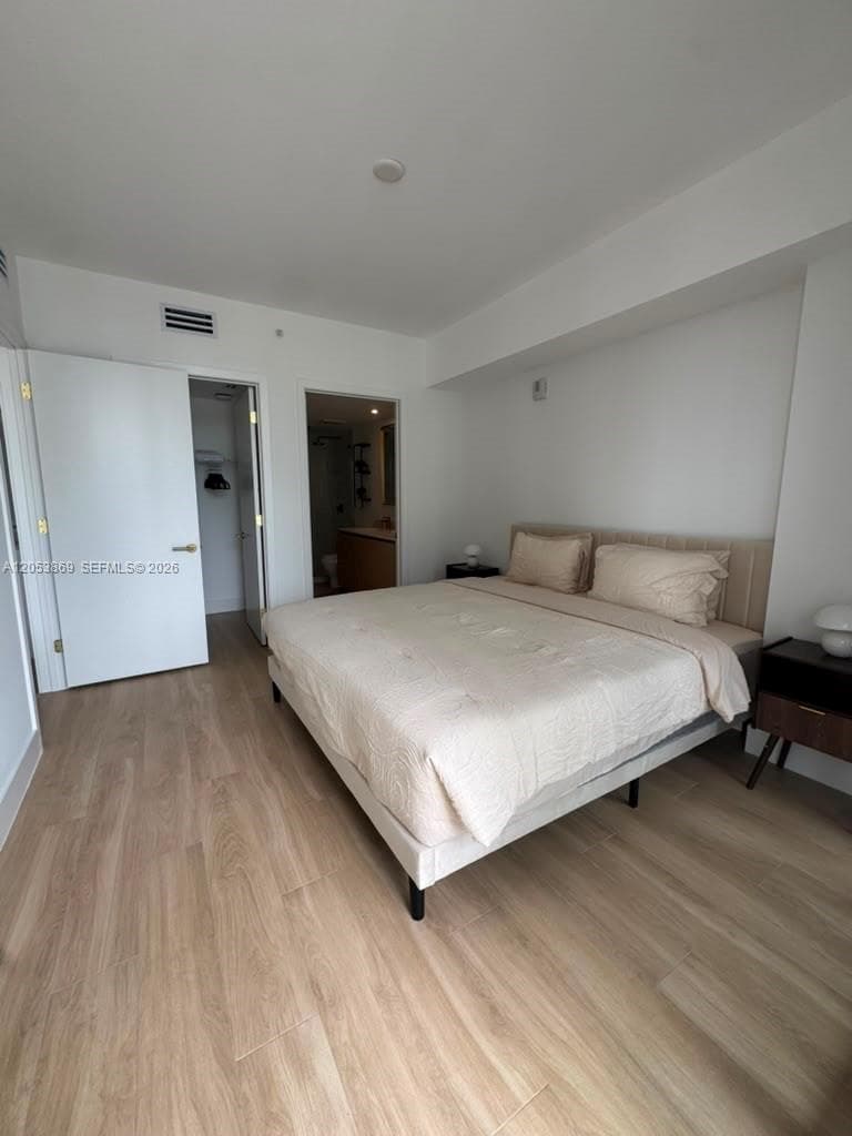 90 NE 32nd St # 811, Miami, FL 33137 photo 4