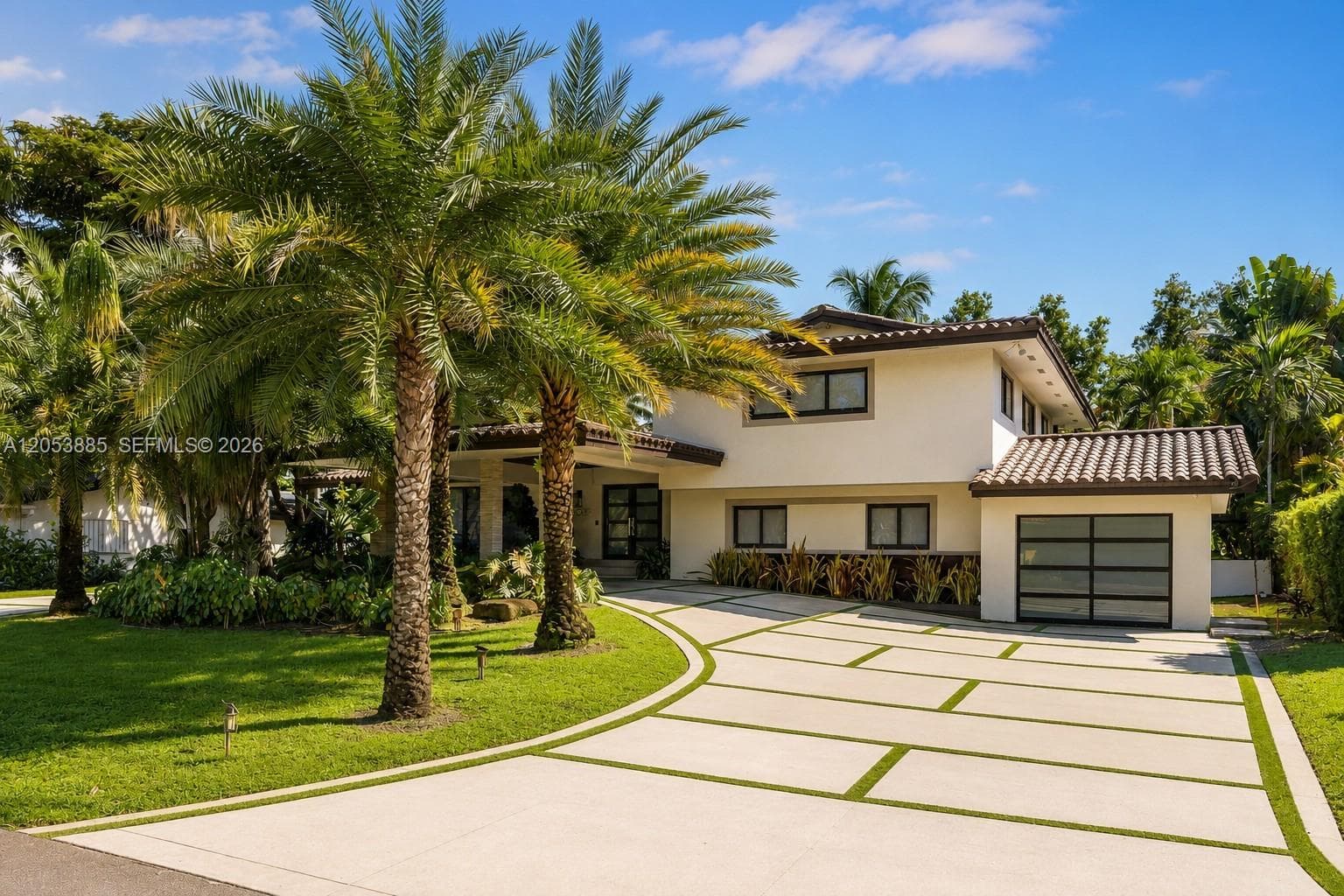 19035 E E. St. Andrews Dr, Hialeah FL 33015
