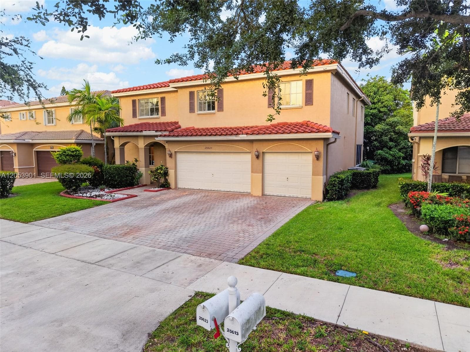 20623 NW 11th Ave, Miami Gardens FL 33169 photo 2