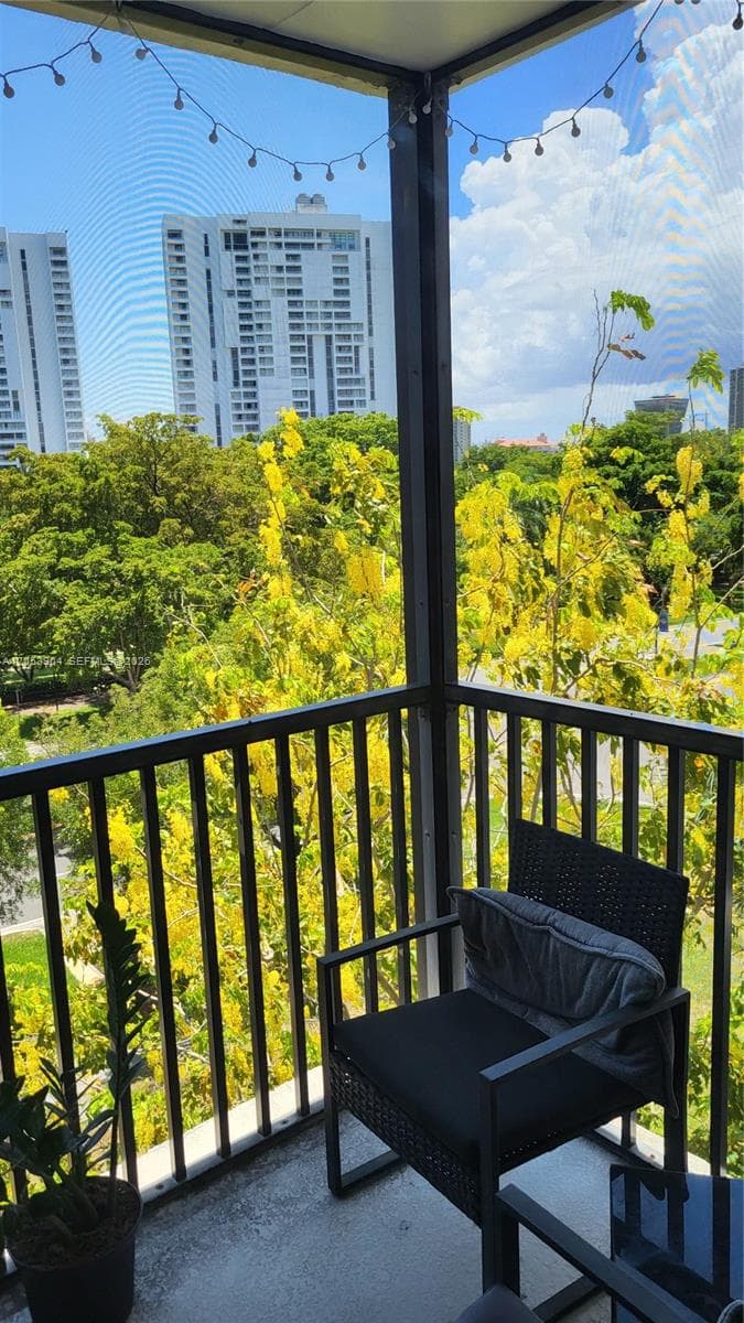 3475 N Country Club Dr # 603, Aventura FL 33180 photo 5