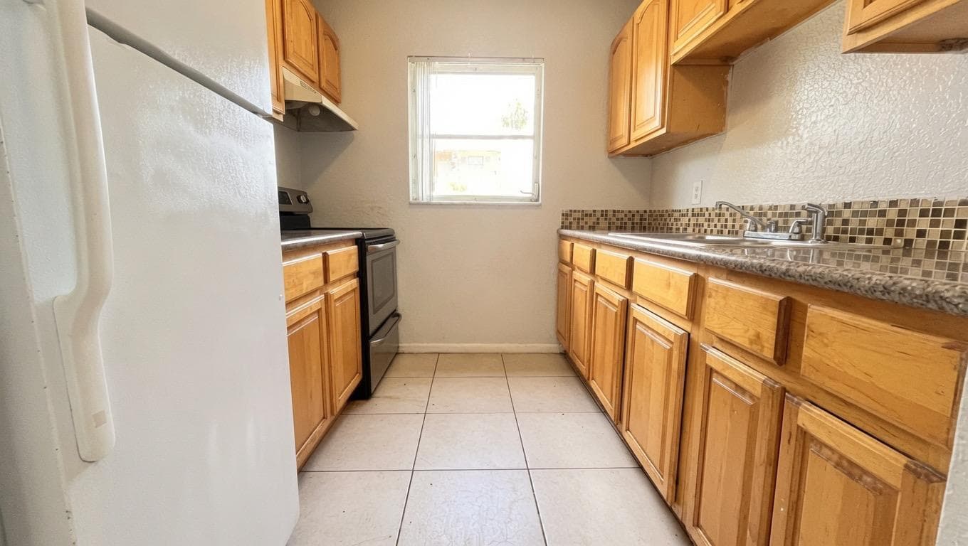200 Croton Avenue # 111, Lantana FL 33462 photo 2