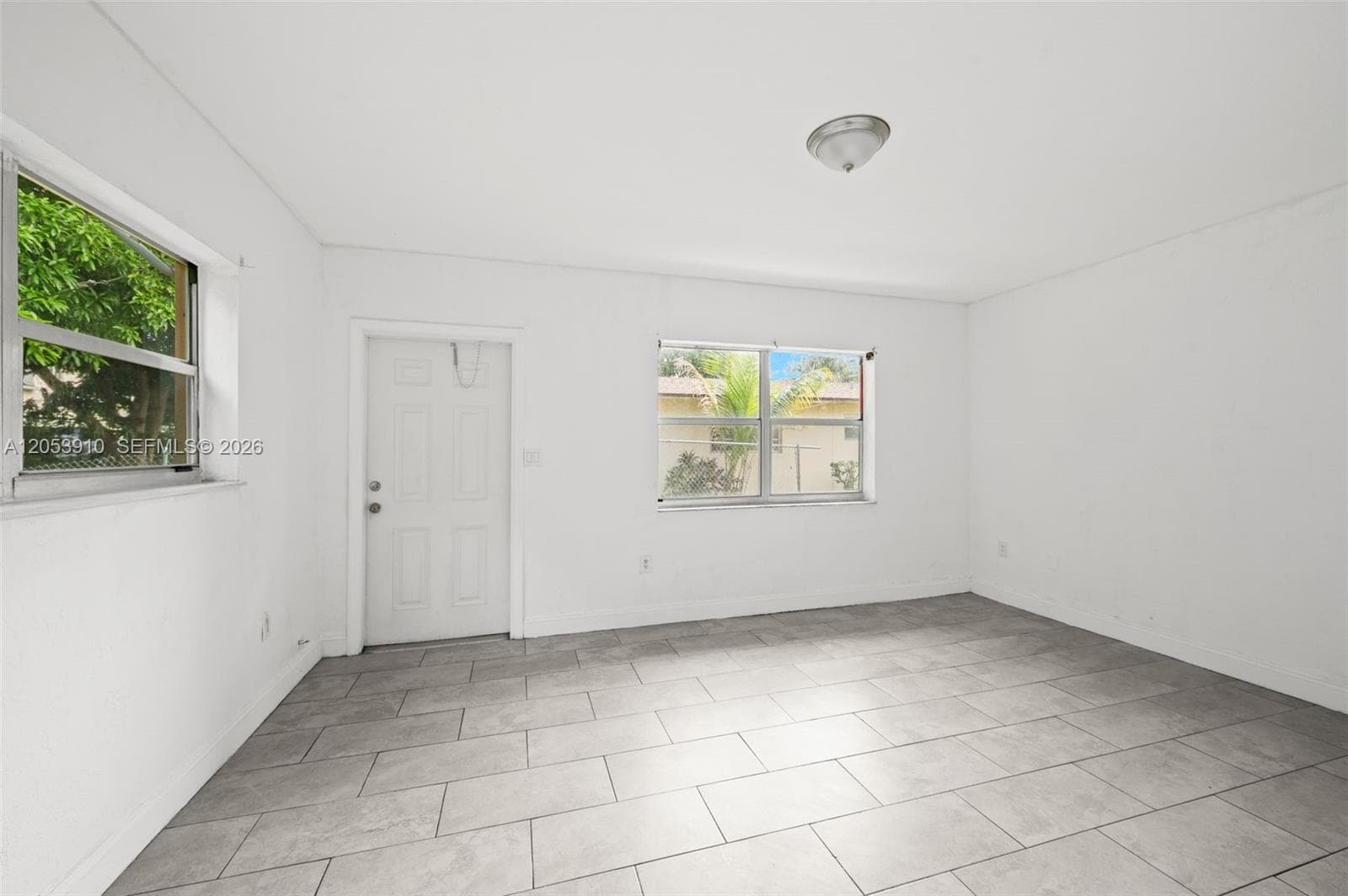 1429 NE 118th Ter, Miami FL 33161 photo 3