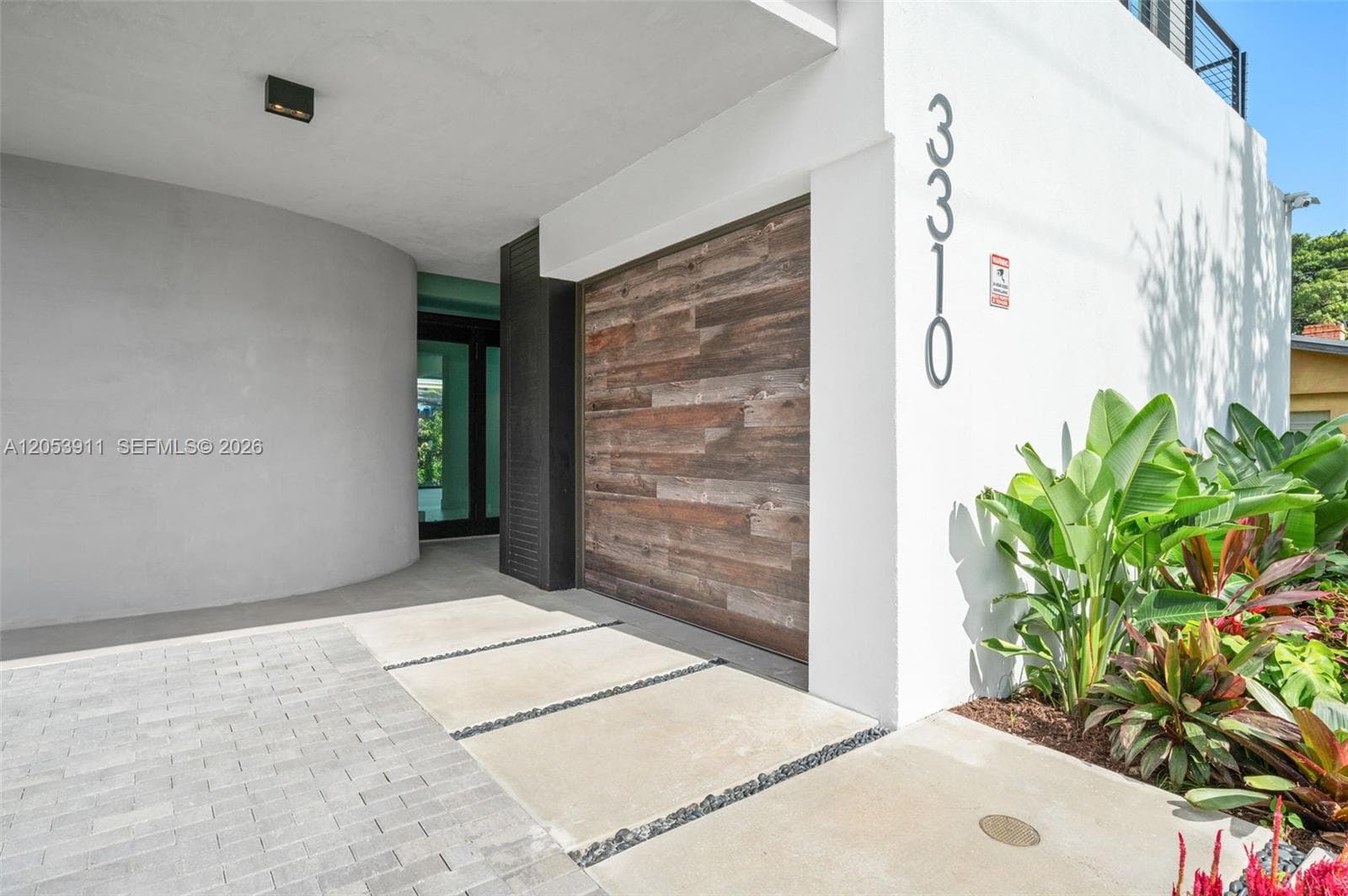 3310 Elizabeth St, Miami FL 33133 photo 2