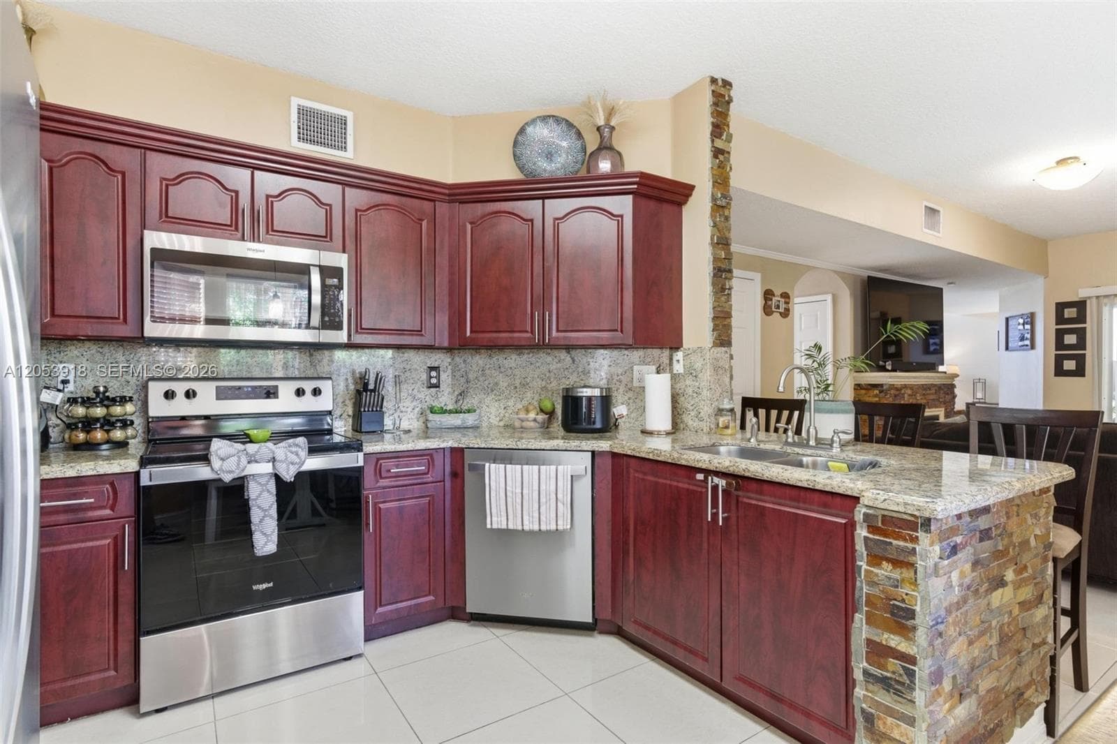 14640 SW 176th Ter, Miami FL 33177 photo 2