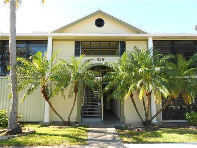 829 NE 199th St # 204, Miami, FL 33179