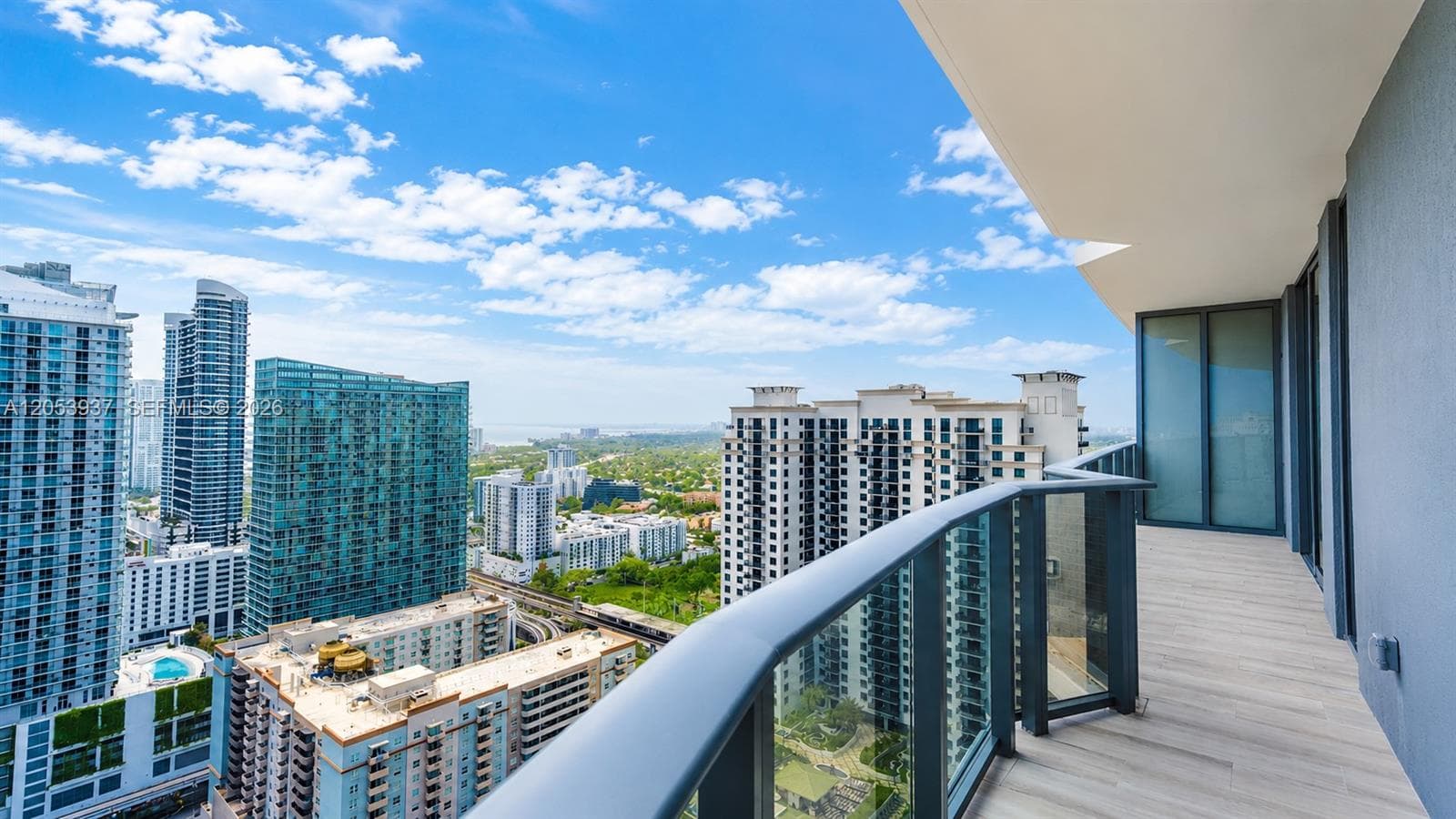 45 SW 9th St # 3303, Miami FL 33130 photo 3