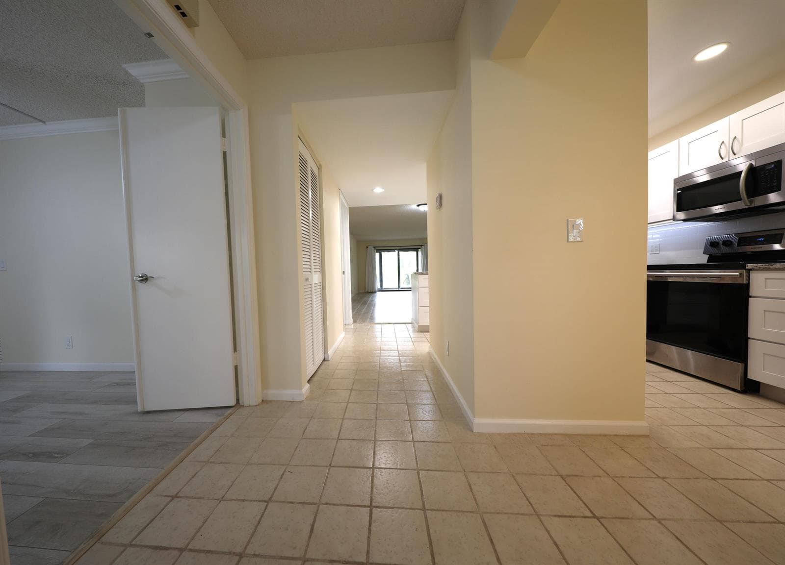 10187 Mangrove Drive # 104, Boynton Beach FL 33437 photo 2