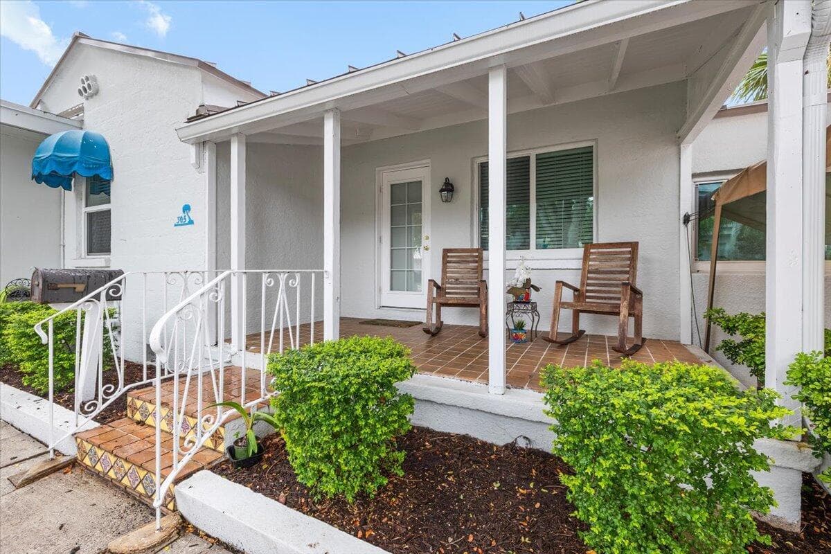 305 NE 14th Avenue, Fort Lauderdale FL 33301 photo 3
