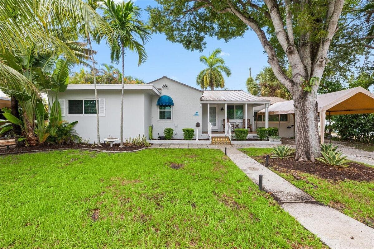 305 NE 14th Avenue, Fort Lauderdale FL 33301