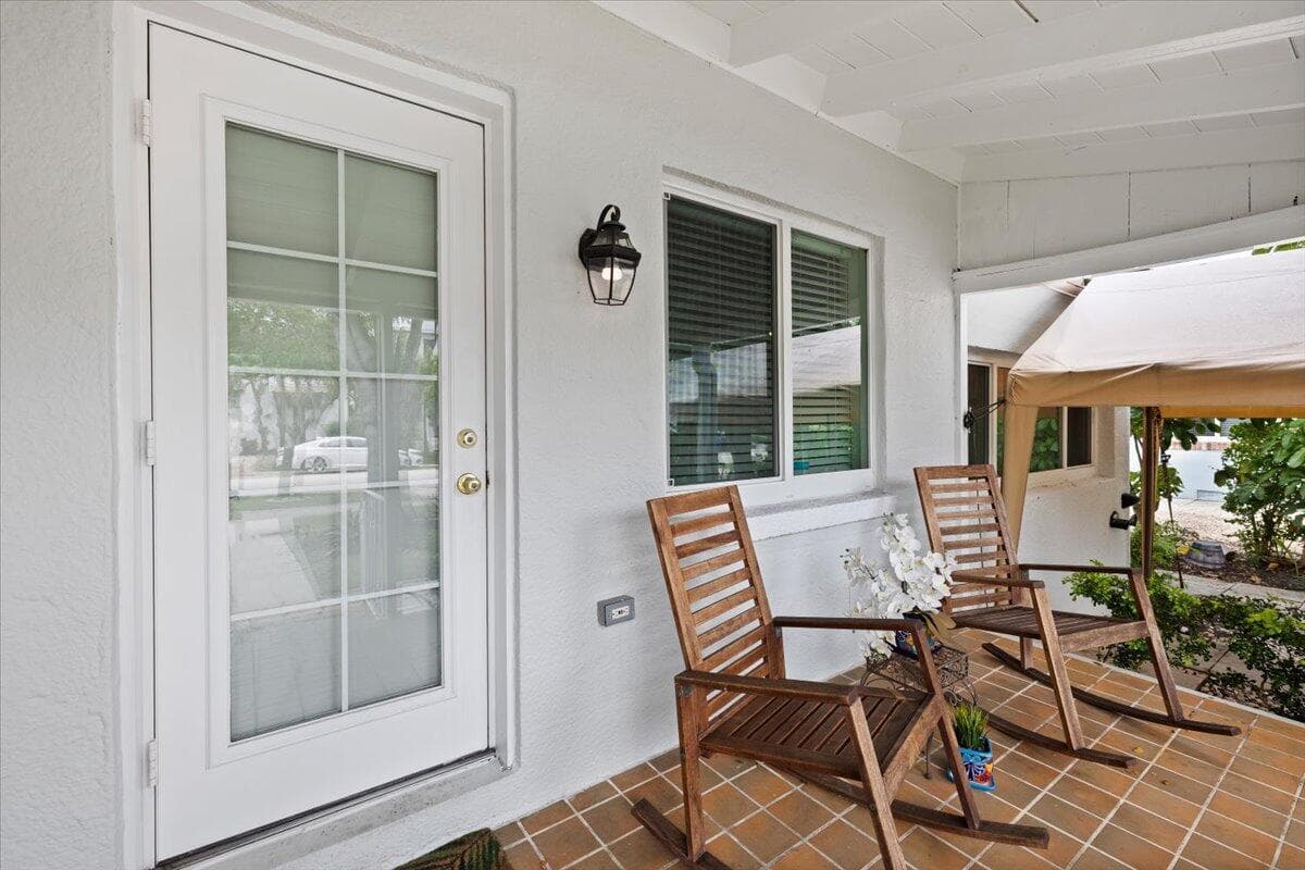 305 NE 14th Avenue, Fort Lauderdale FL 33301 photo 4