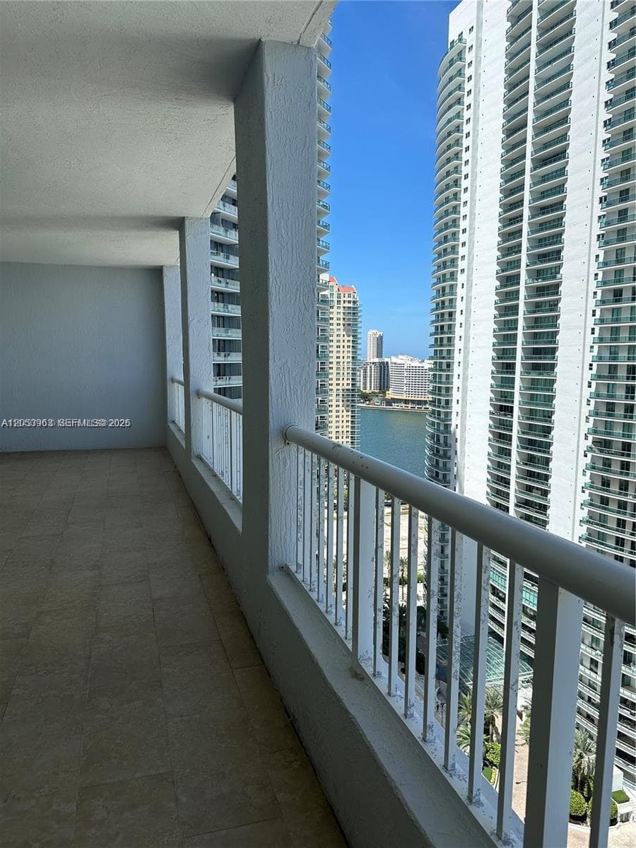 170 SE 14th St # 2604, Miami FL 33131 photo 3