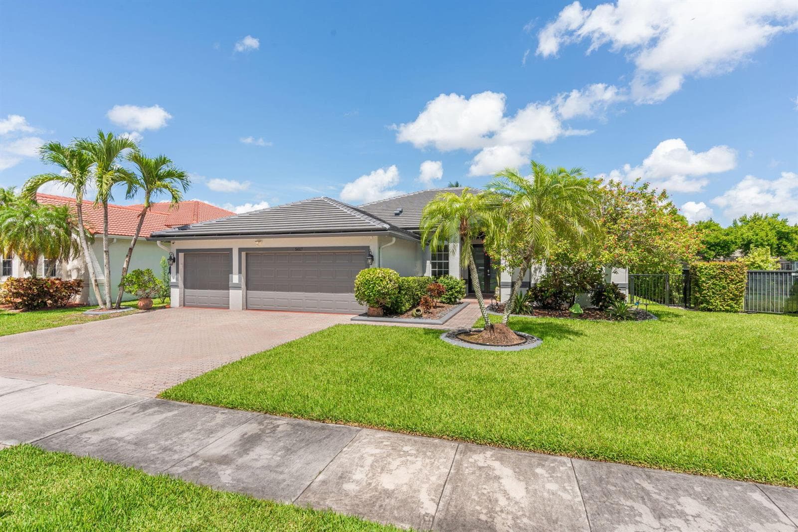 5617 NW 106TH Way, Coral Springs FL 33076 photo 3