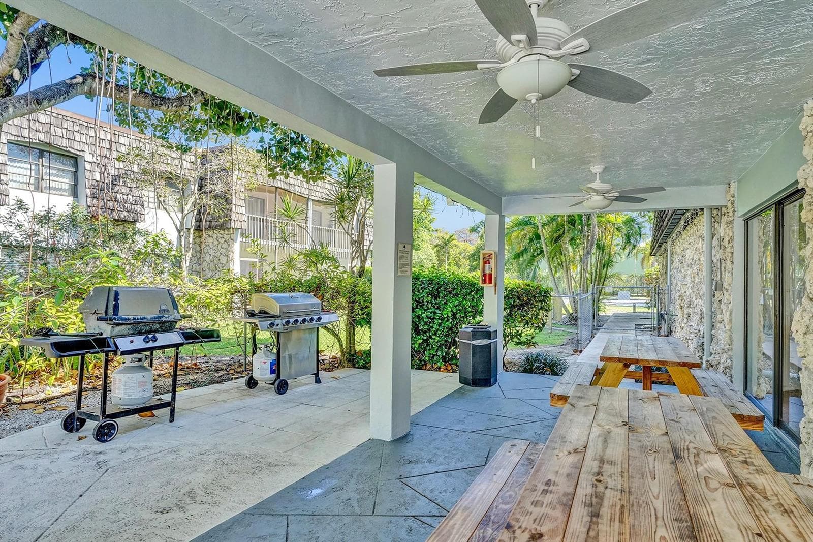 3125 Oakland Shores Drive # B202, Oakland Park FL 33309 photo 5