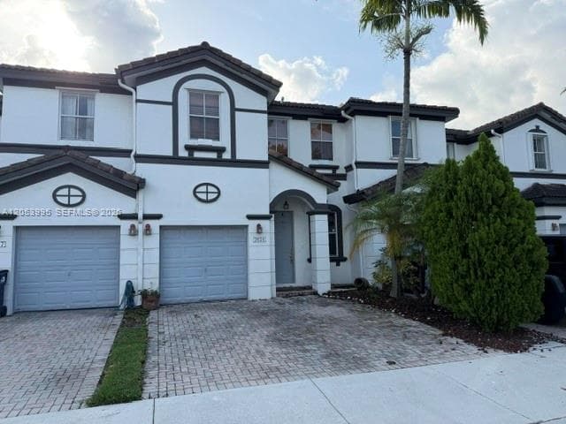 7651 NW 114th Path, Doral FL 33178 photo 2