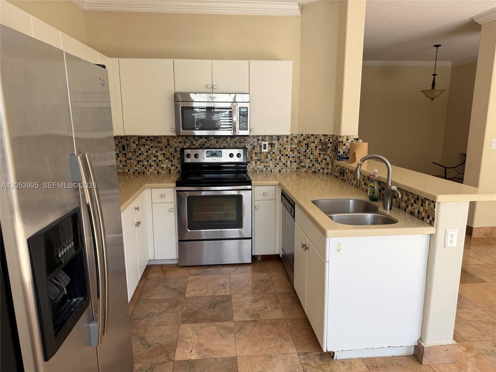 7651 NW 114th Path, Doral FL 33178 photo 4