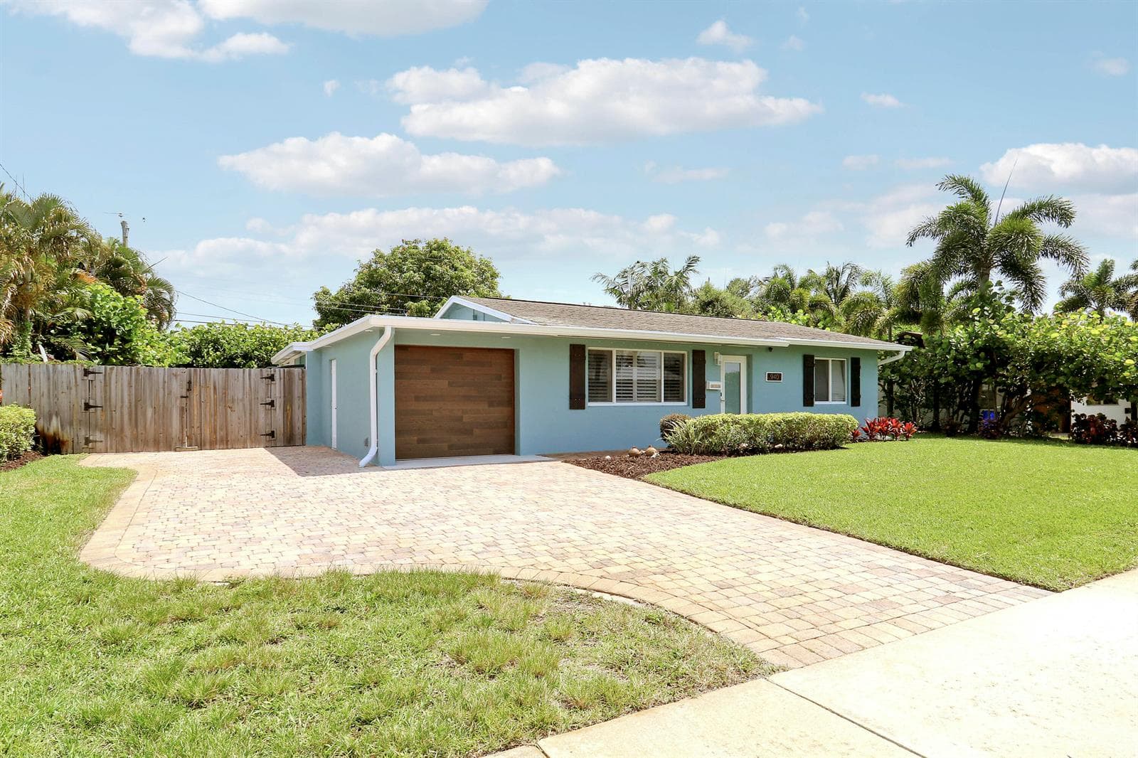 940 Dogwood Road, North Palm Beach FL 33408 photo 3