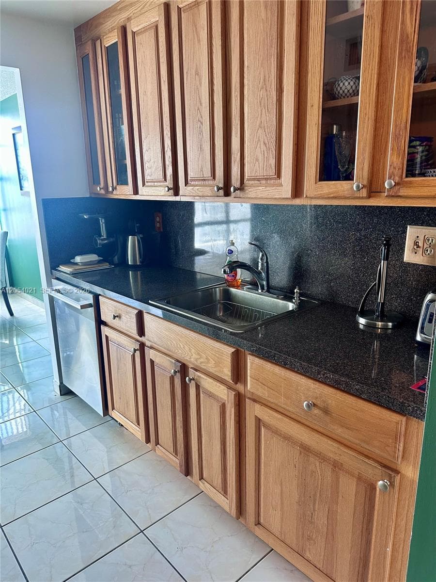 231 174th St # 1905, Sunny Isles Beach FL 33160 photo 3