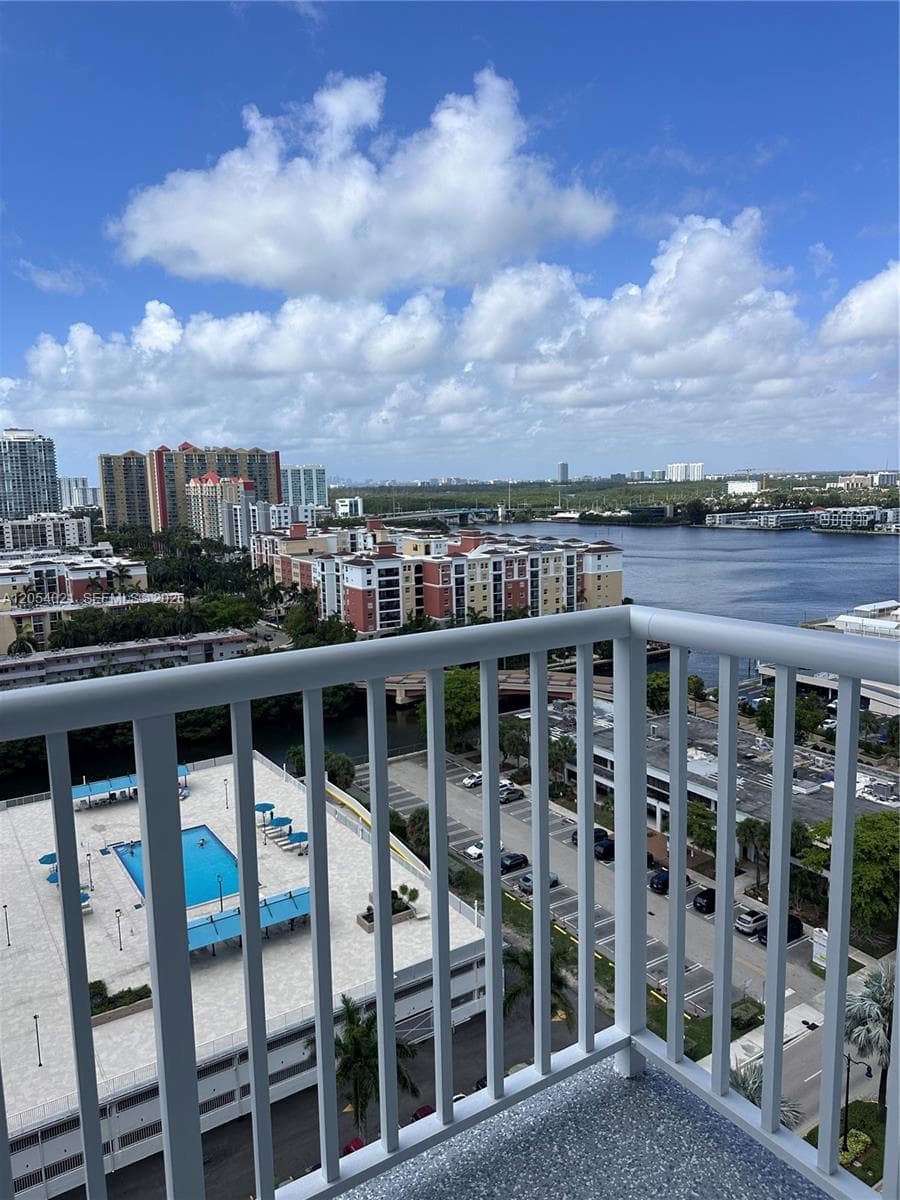 231 174th St # 1905, Sunny Isles Beach FL 33160