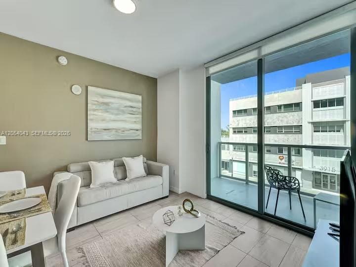 3900 Biscayne Blvd # 216, Miami FL 33137 photo 4
