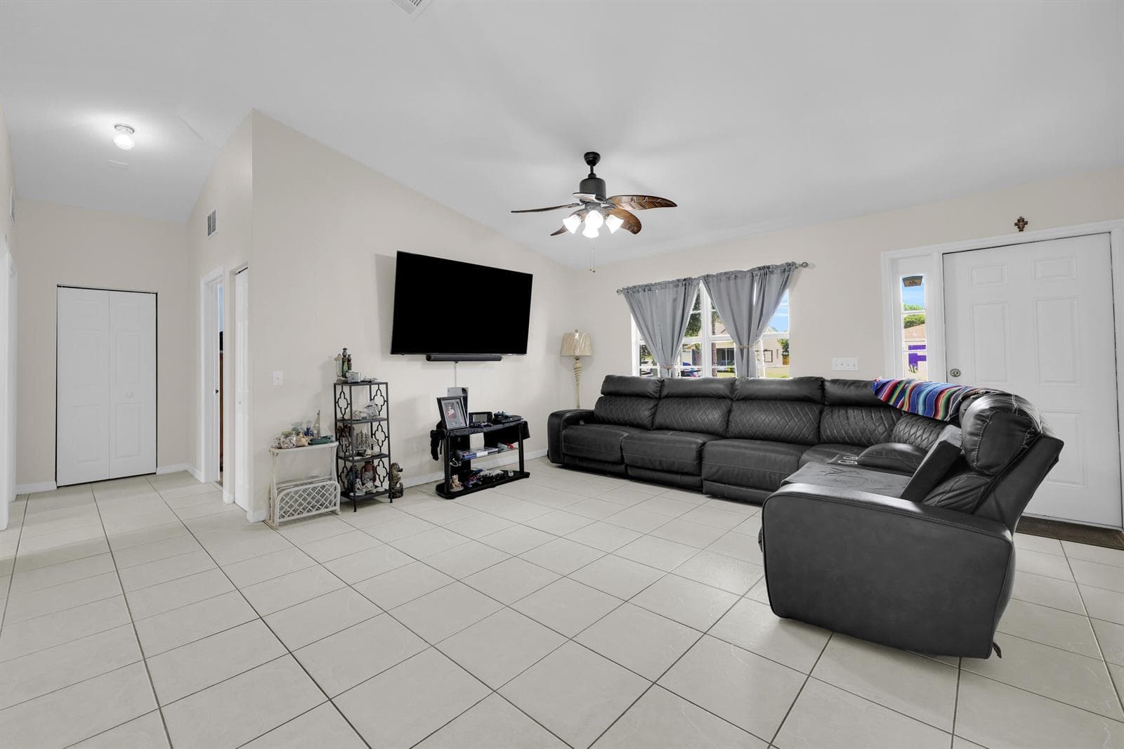 1295 12th Avenue SW, Vero Beach FL 32962 photo 5