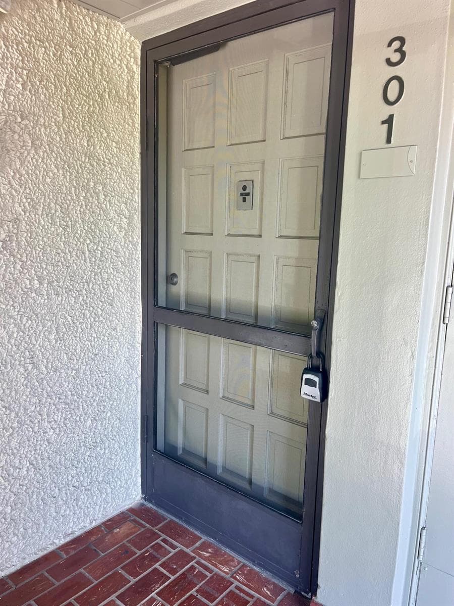 4090 Tivoli Court # 301, Lake Worth FL 33467 photo 3