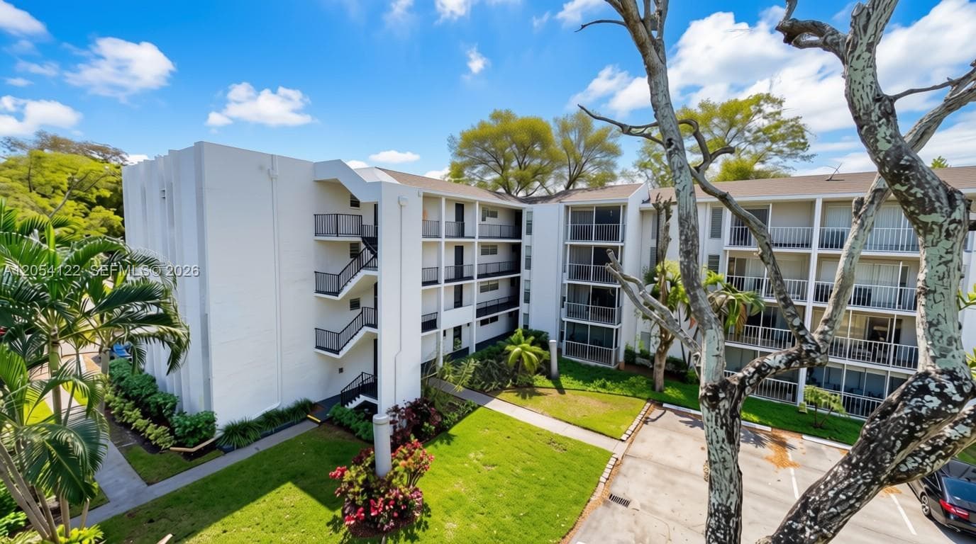 483 N Pine Island Rd # 205, Plantation FL 33324 photo 4