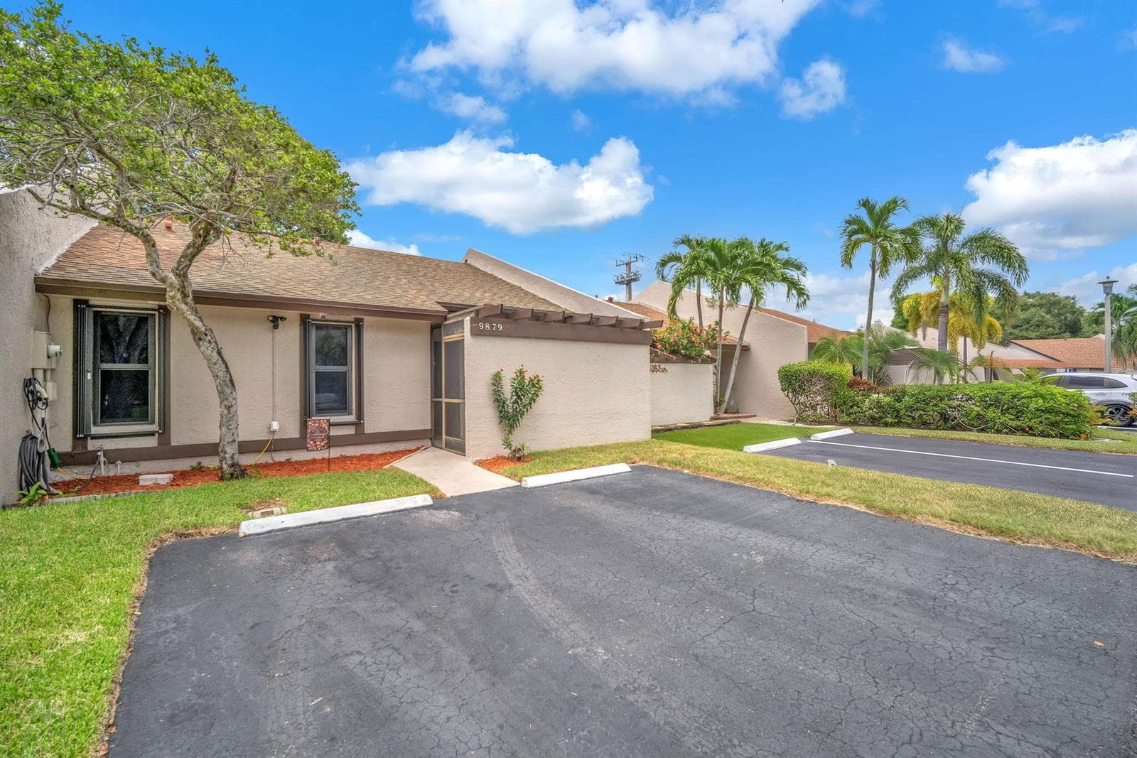 9879 NW 16TH Court, Pembroke Pines FL 33024 photo 2