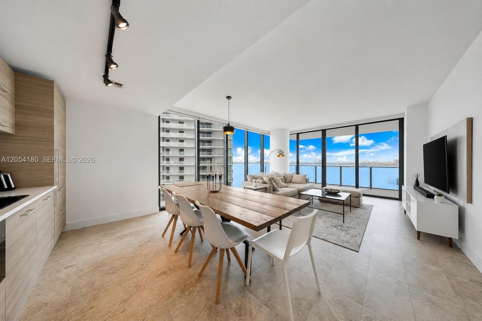 650 NE 32nd St # 1507, Miami FL 33137 photo 2