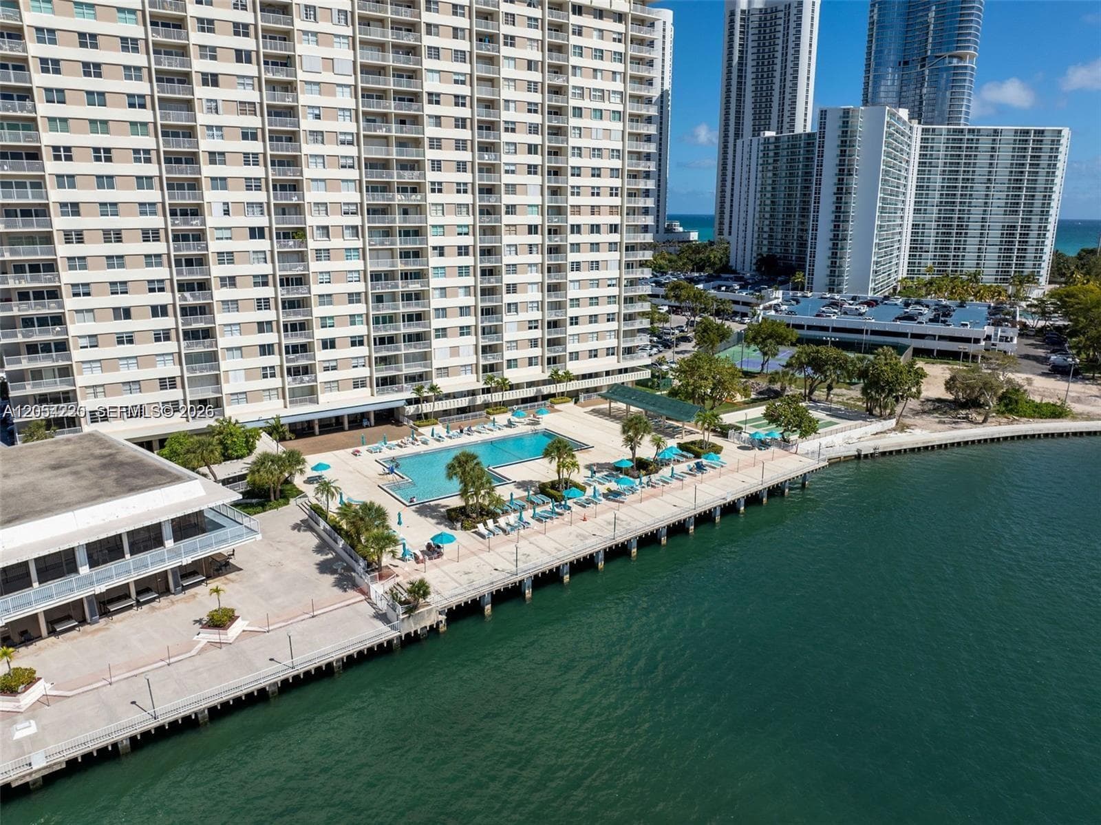 500 Bayview Dr # 232, Sunny Isles Beach FL 33160