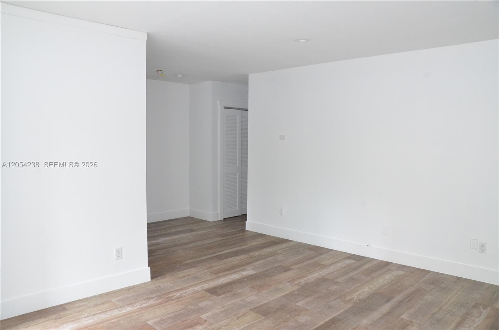 35 Edgewater Dr # 104, Coral Gables FL 33133 photo 5
