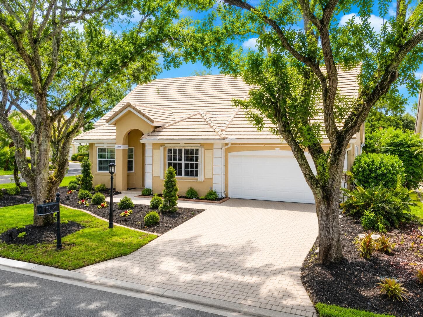 2075 NW 127th Terrace, Coral Springs FL 33071 photo 2