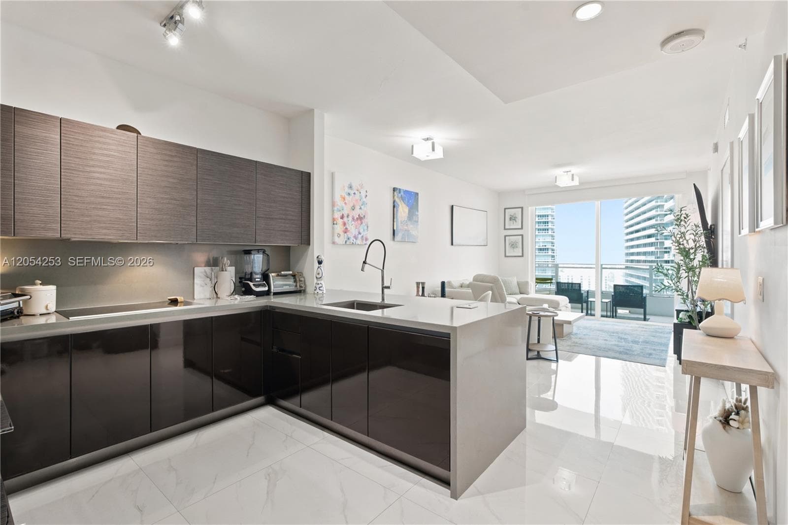 1080 Brickell Ave # 1607, Miami FL 33131