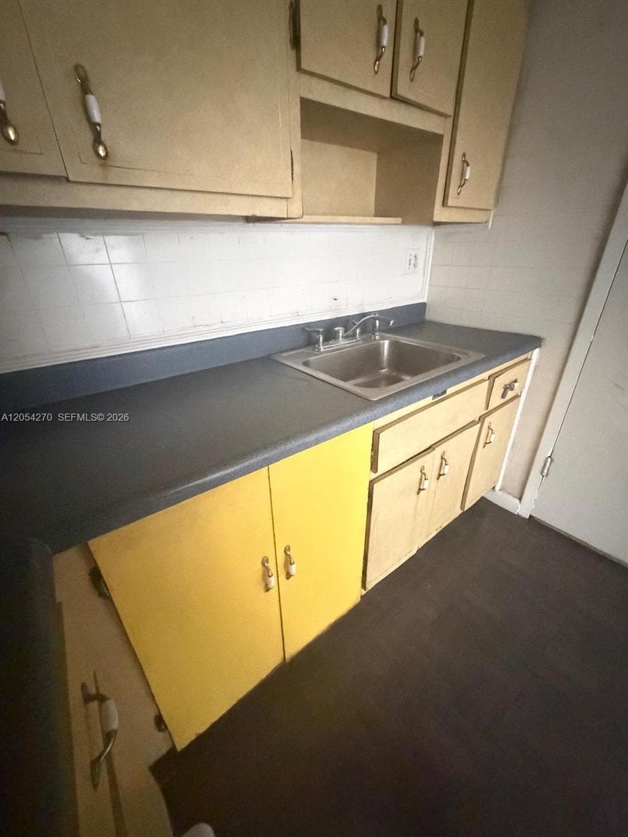 12500 NE 15th Ave # 402, North Miami FL 33161 photo 5