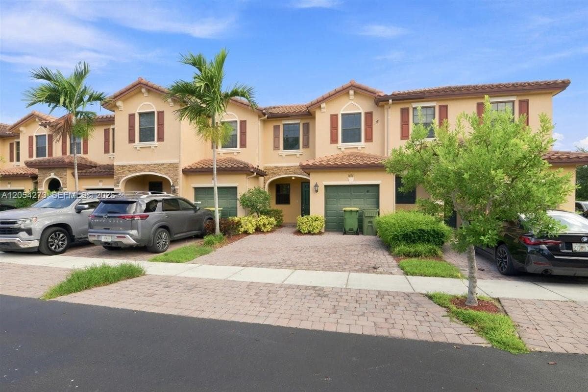 3787 SE 2nd St, Homestead FL 33033 photo 2