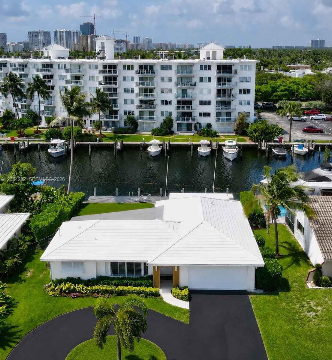 2762 NE 3rd St, Pompano Beach FL 33062 photo 3