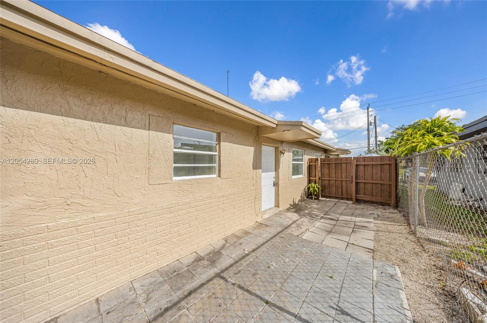 2468 NW 21st St # 2, Fort Lauderdale, FL 33311 photo 3