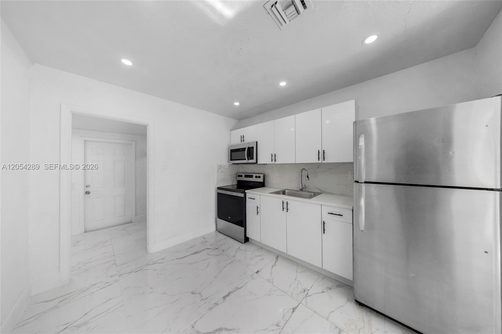 2468 NW 21st St # 2, Fort Lauderdale, FL 33311 photo 5