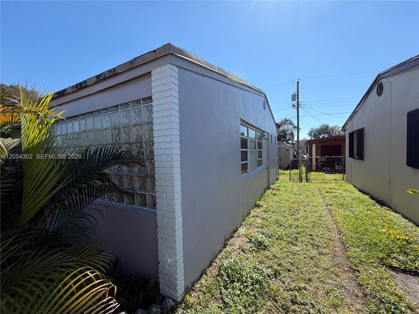 1828 NW 152nd St, Miami Gardens FL 33054 photo 2